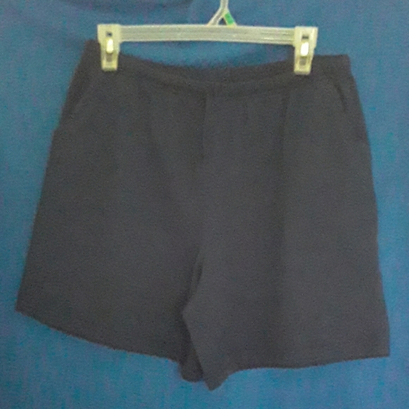 Shorts - Picture 1 of 7